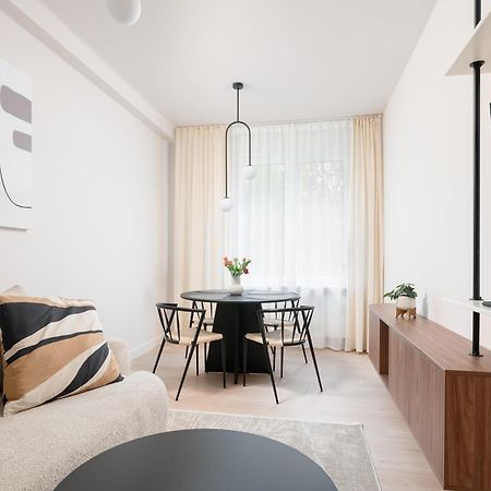 Apartament Mlynow Warszawa Zewnętrze zdjęcie